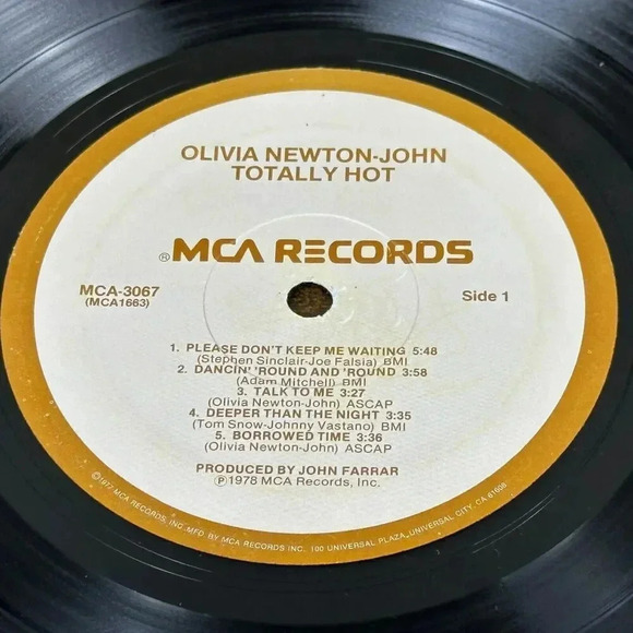 Olivia Newton John Totally Hot MCA 3067 First Press No Barcode Lyrics Tested NM - Picture 7 of 8